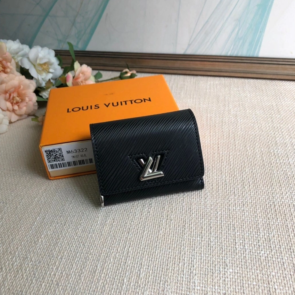 TWIST LOUIS VUITTON WALLET 0714